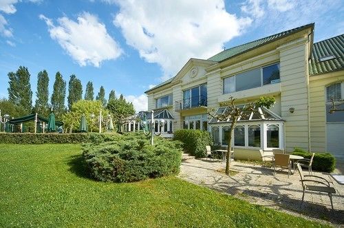 ז'ואני Hotel Restaurant Le Rive Gauche מראה חיצוני תמונה